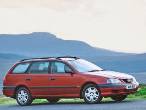 Toyota Avensis Estate 2000 года